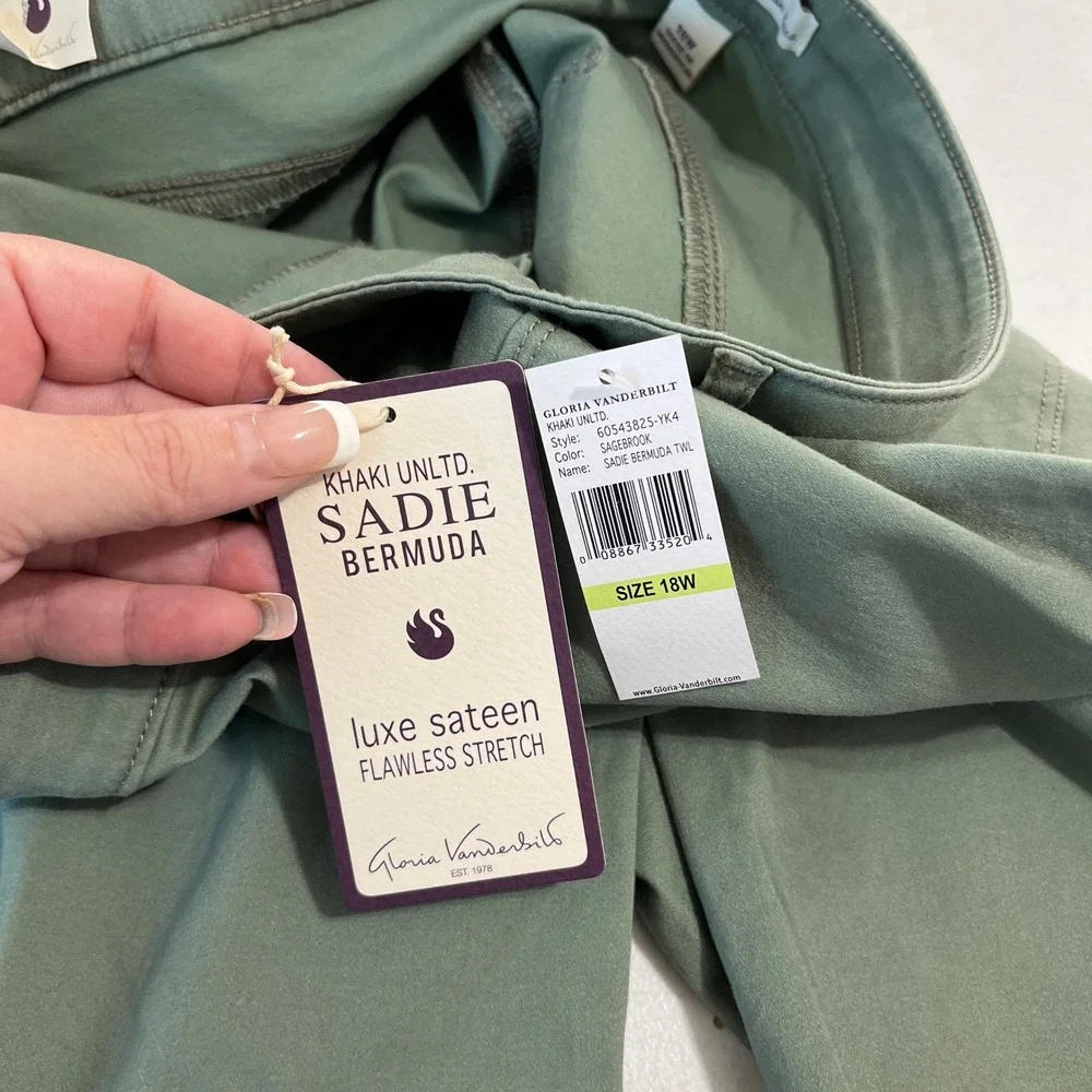 Gloria Vanderbilt Sadie Bermuda Shorts Womens 18W Sage Green Sateen Summer